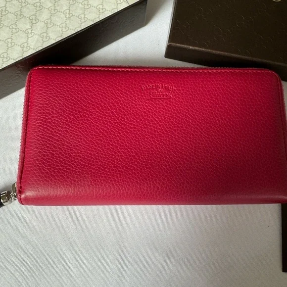 Gucci Red Wallet Bamboo Tassel, Box, Tissue, and Documents Included - Picture 4 of 6